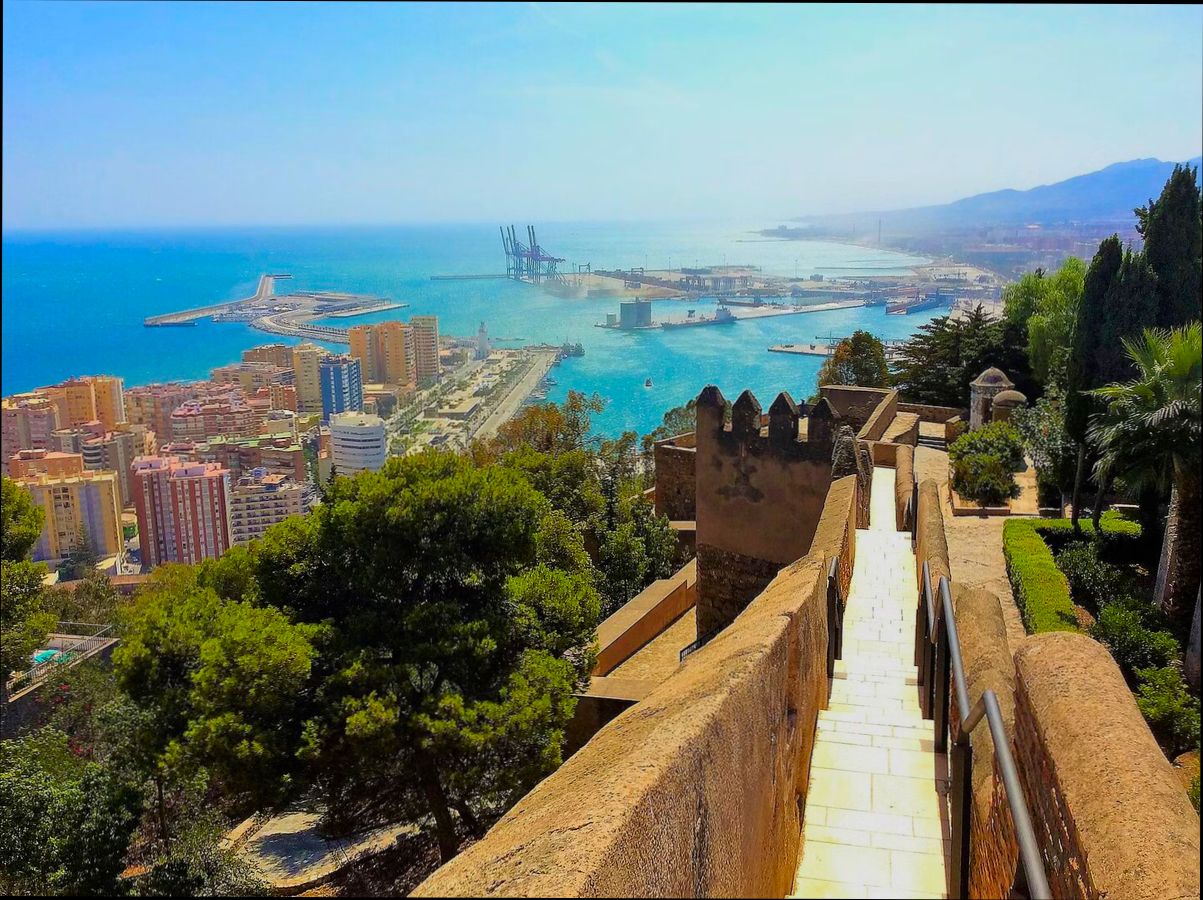 Málaga Tourism Flaws preview