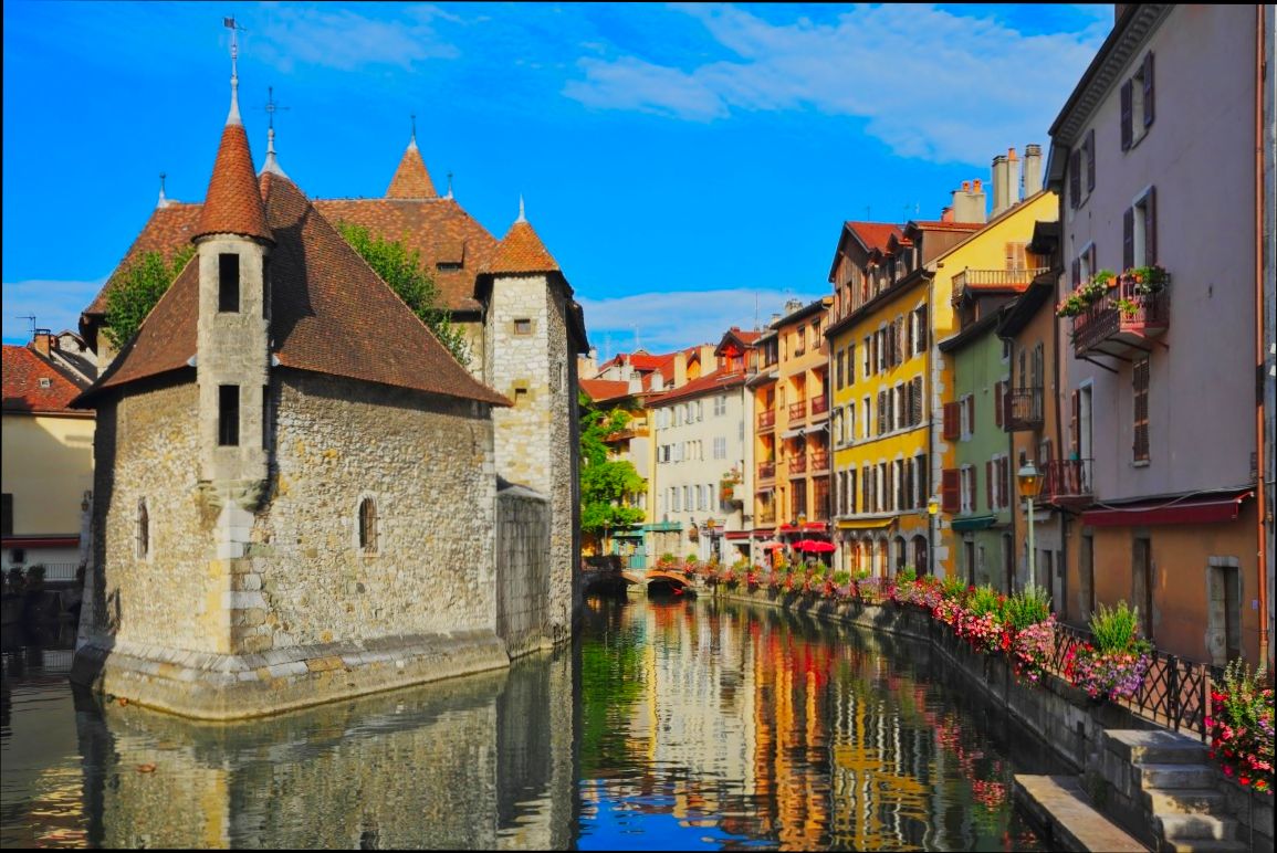Pros and Cons of Living in Annecy France as an Expat - 0