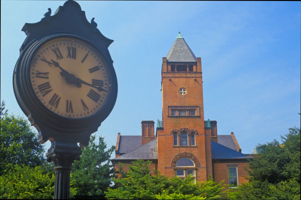 Pros and Cons of Living in Arvada CO - 4