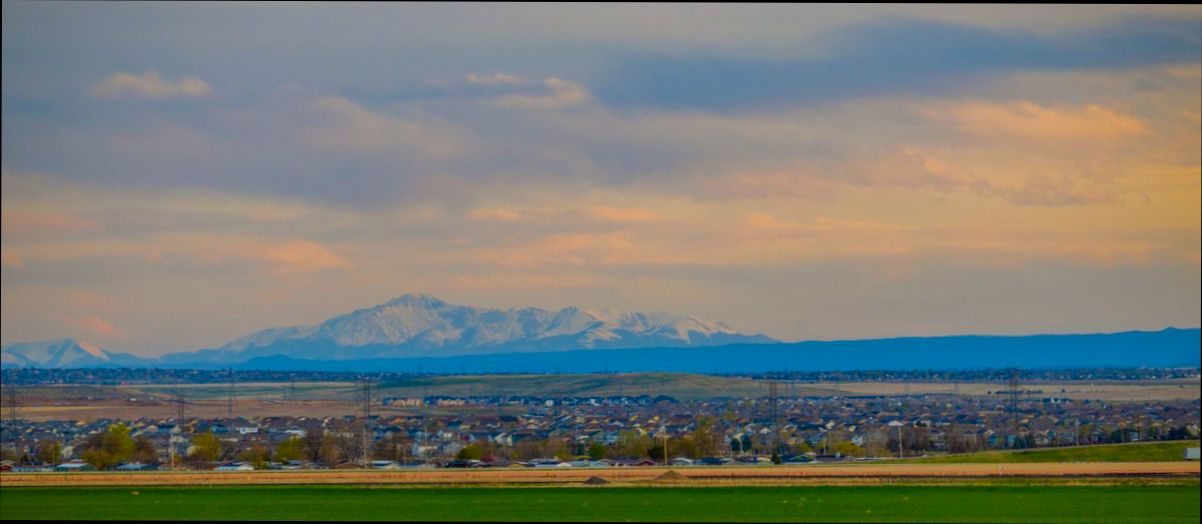 Pros and Cons of Living in Aurora CO - 0