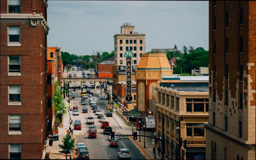 Pros and Cons of Living in Aurora IL preview