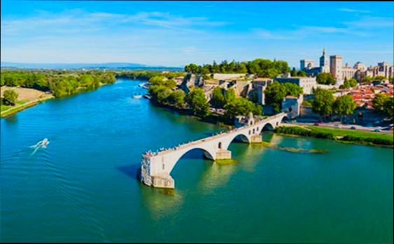 Pros and Cons of Living in Avignon France as an Expat - 3