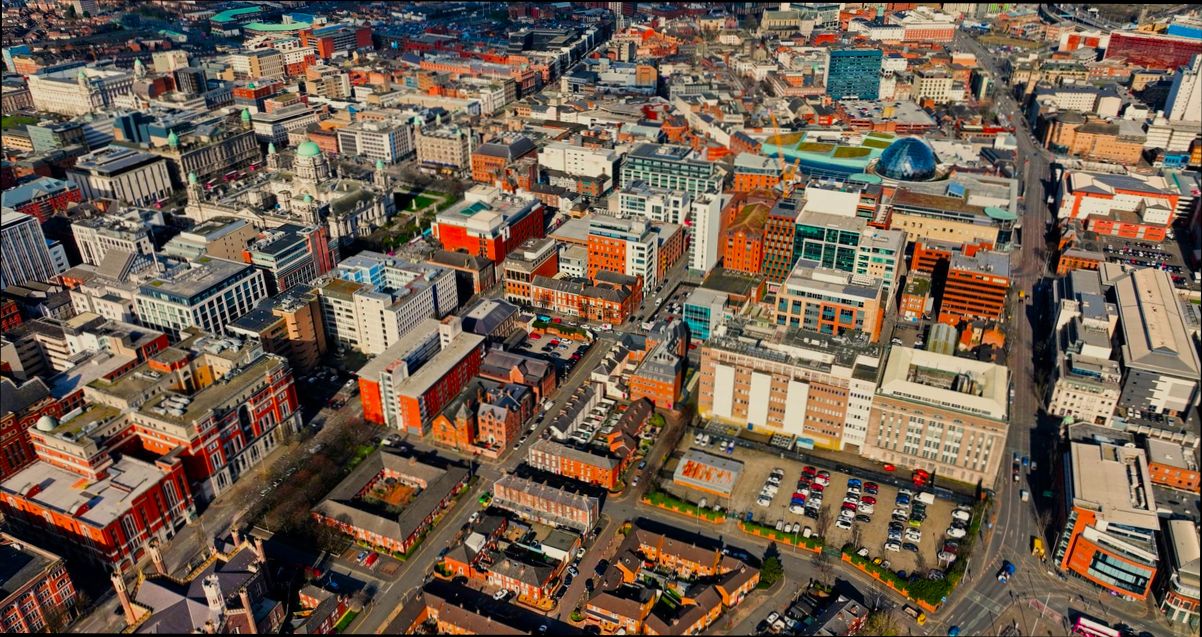 Pros and Cons of Living in Belfast - 0