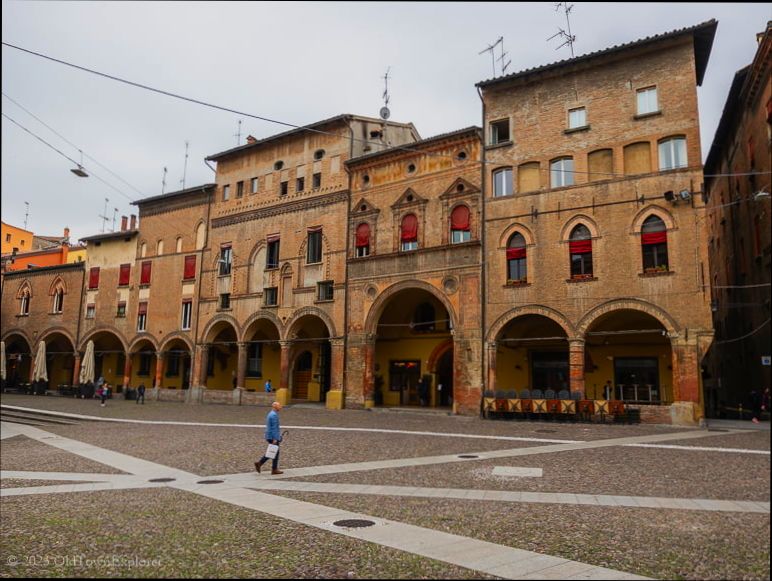 Pros and Cons of Living in Bologna - 1