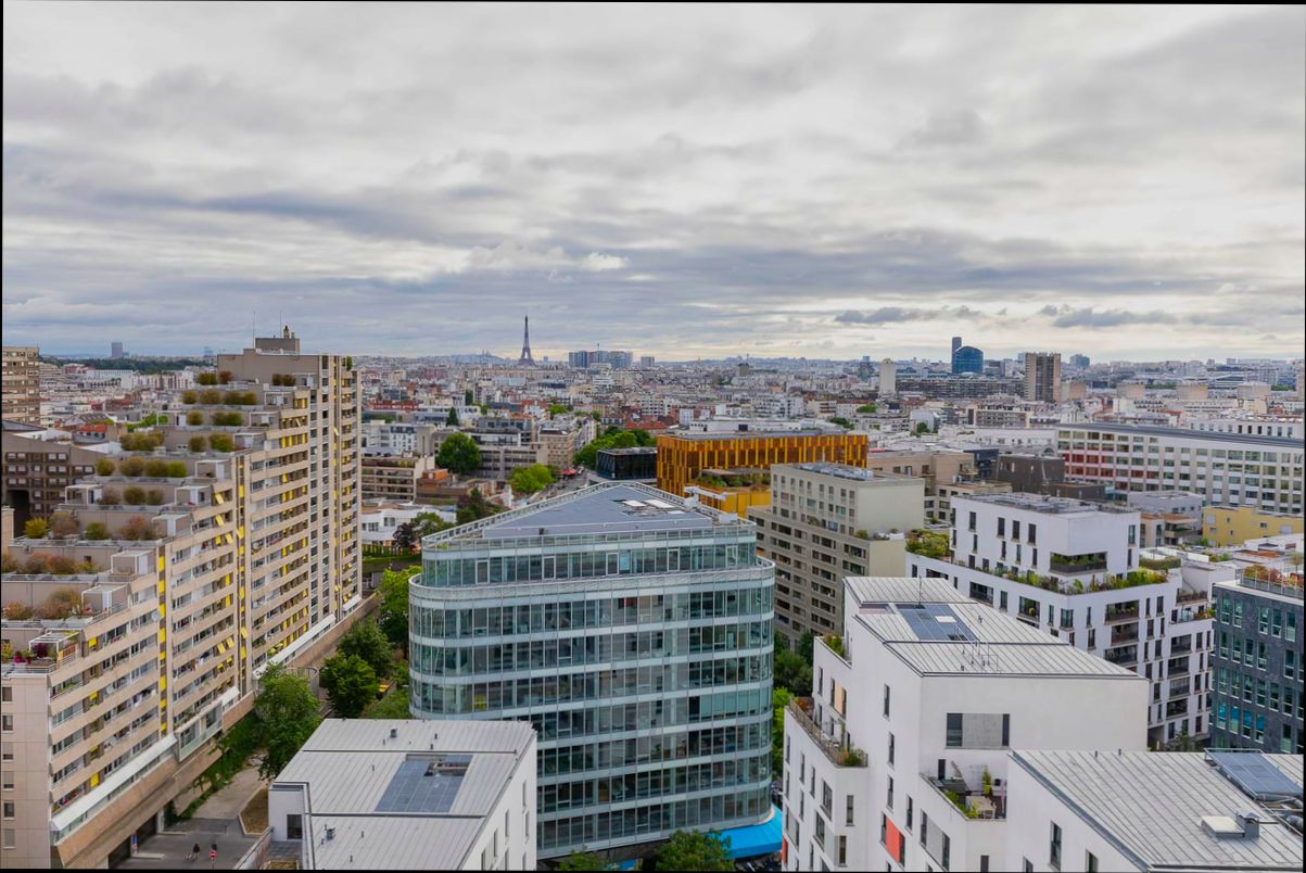 Pros and Cons of Living in Boulogne Billancourt France as an Expat - 4