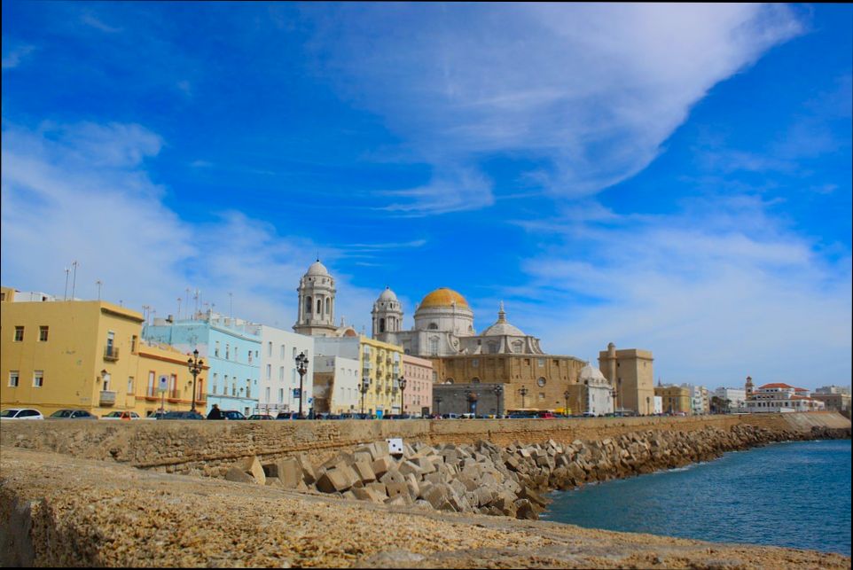 Pros and Cons of Living in Cádiz - 6