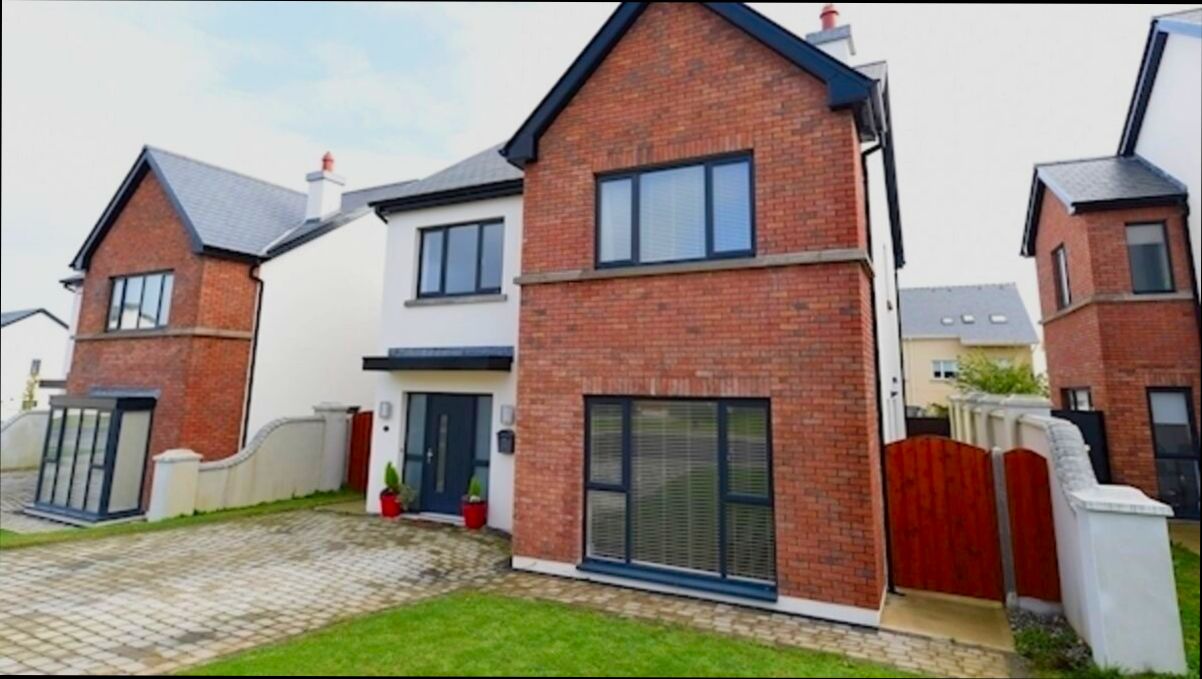 Pros and Cons of Living in Carrigaline - 0