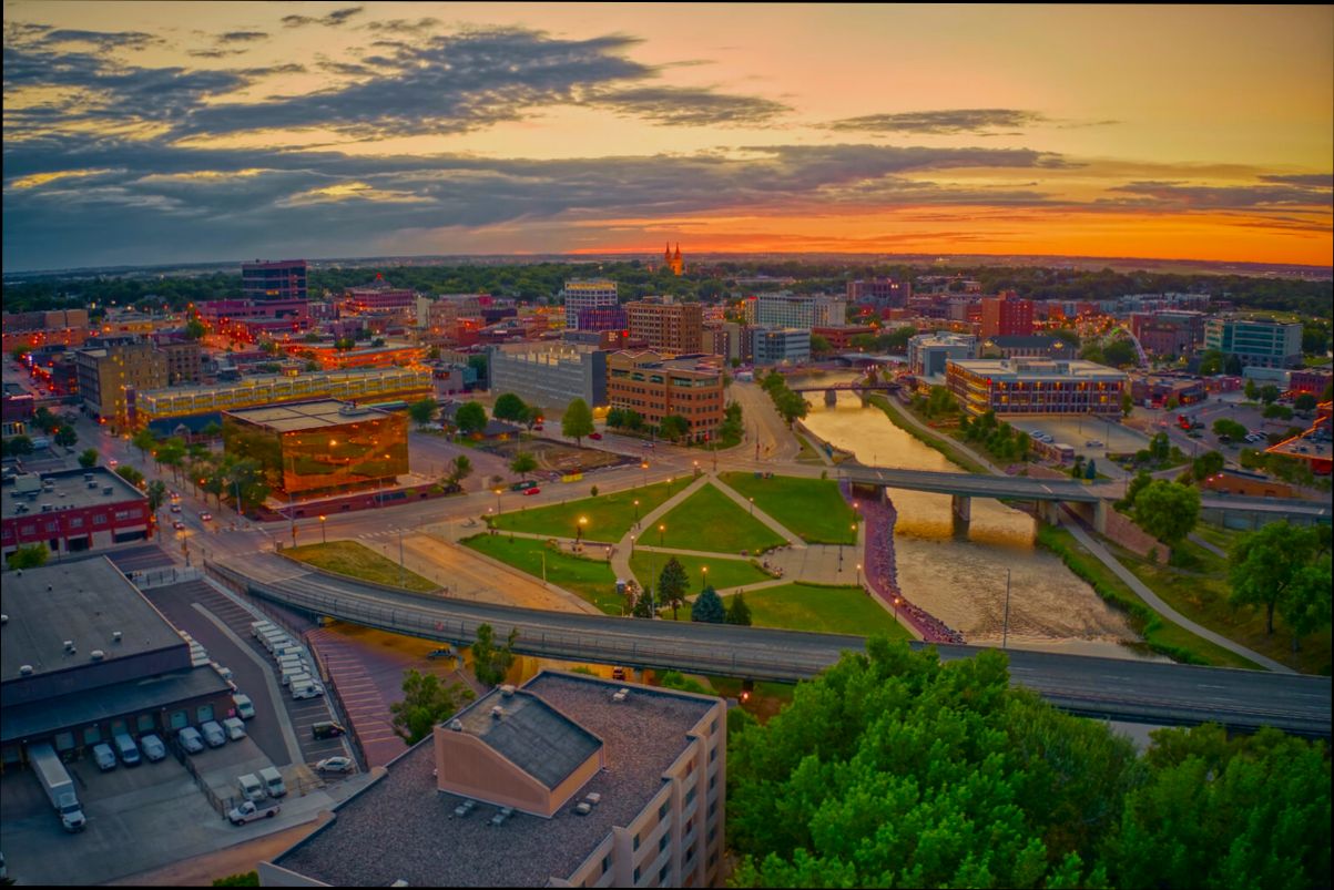 Pros and Cons of Living in Conroe TX - 1