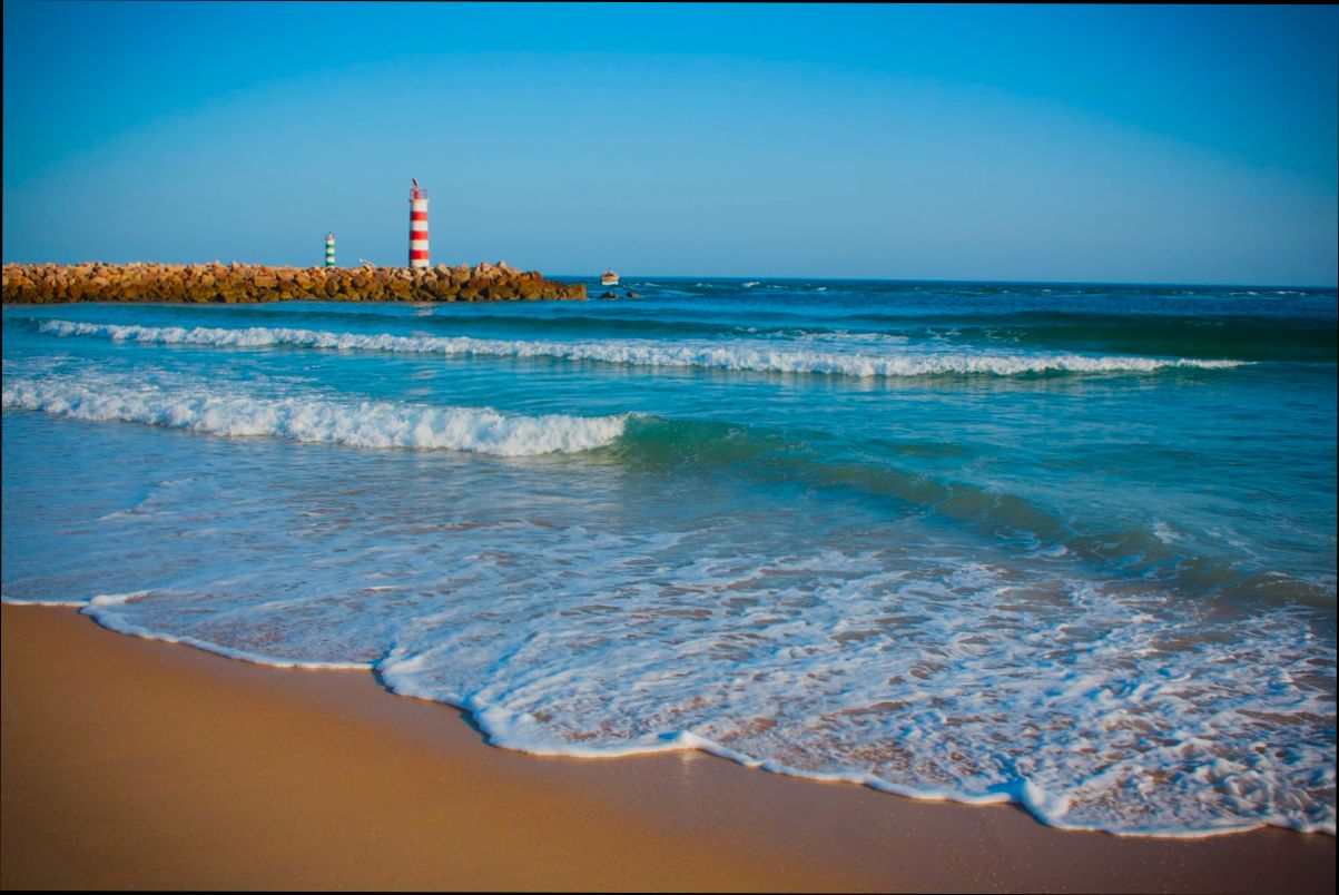 Pros and Cons of Living in Faro Portugal as an Expat preview