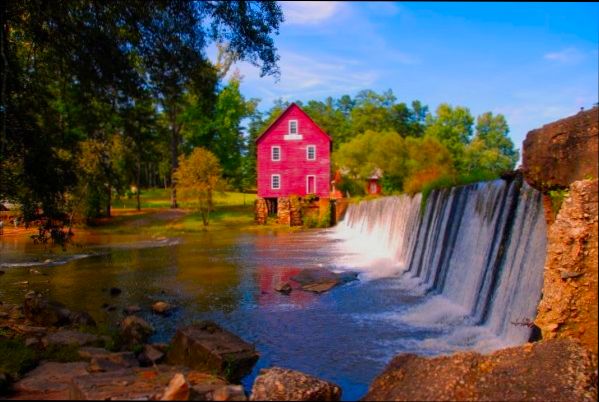 Pros and Cons of Living in Fayetteville NC - 5