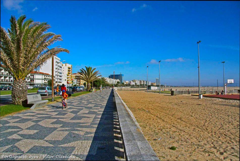 Pros and Cons of Living in Figueira da Foz - 2