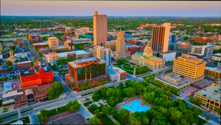 Pros and Cons of Living in Fort Wayne IN - 0