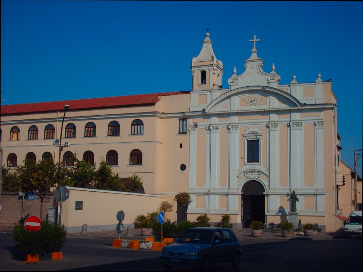 Pros and Cons of Living in Giugliano in Campania - 5
