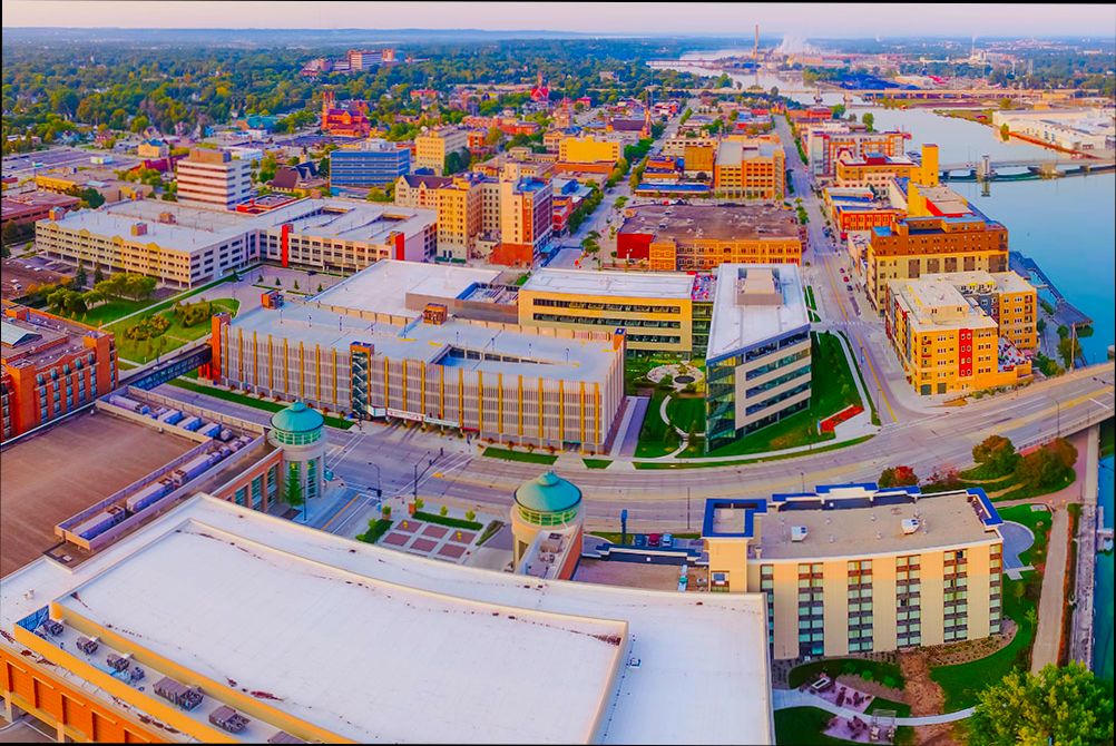 Pros and Cons of Living in Green Bay WI - 3