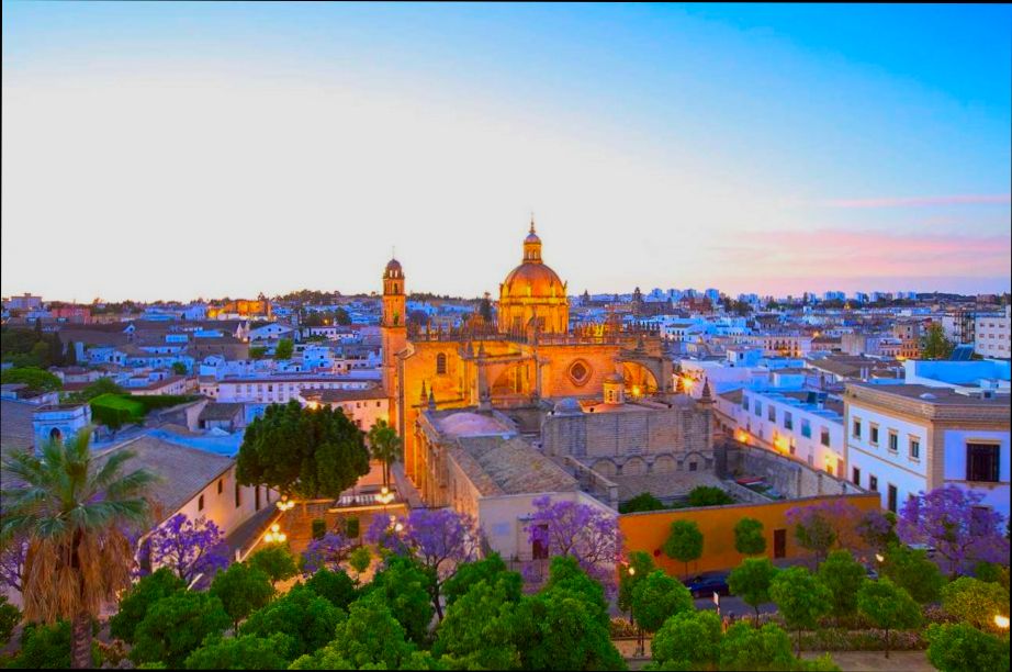 Pros and Cons of Living in Jerez de la Frontera - 4