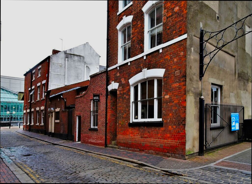 Pros and Cons of Living in Kingston upon Hull - 5