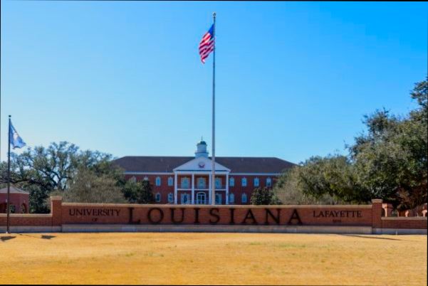 Pros and Cons of Living in Lafayette LA - 0