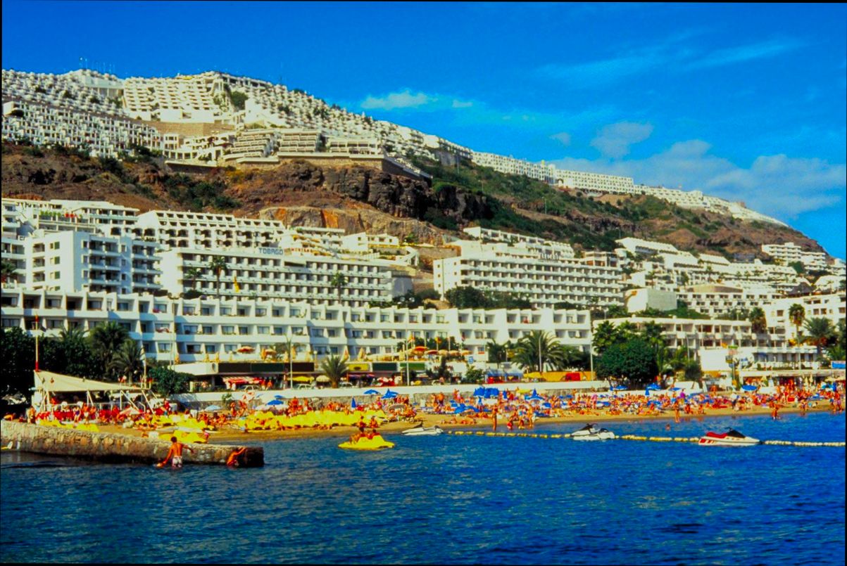 Pros and Cons of Living in Las Palmas de Gran Canaria - 3