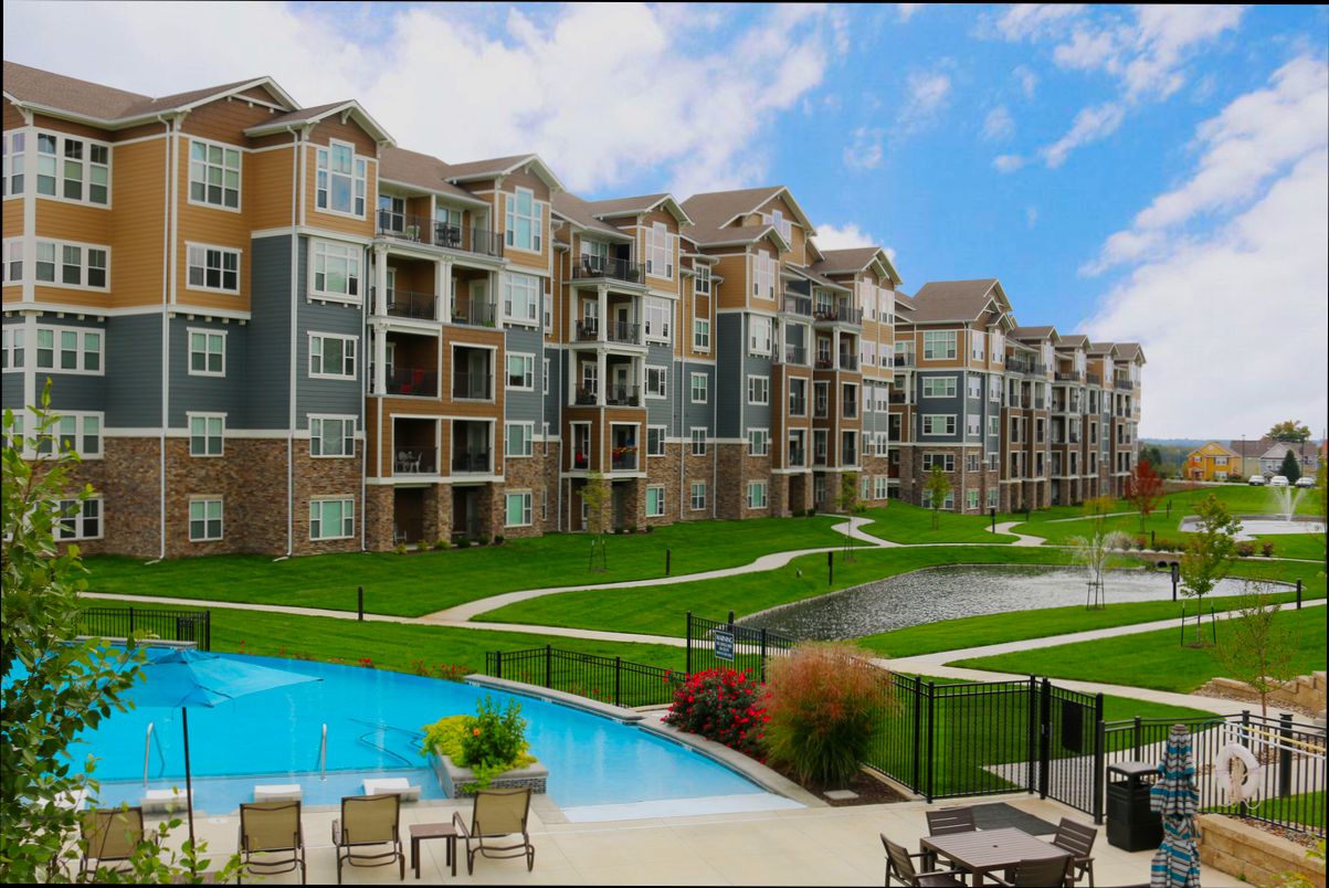 Pros and Cons of Living in Lee's Summit MO - 3