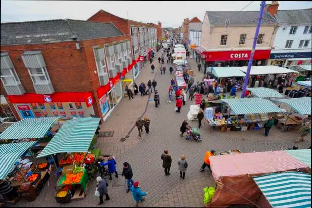 Pros and Cons of Living in Leicester - 3