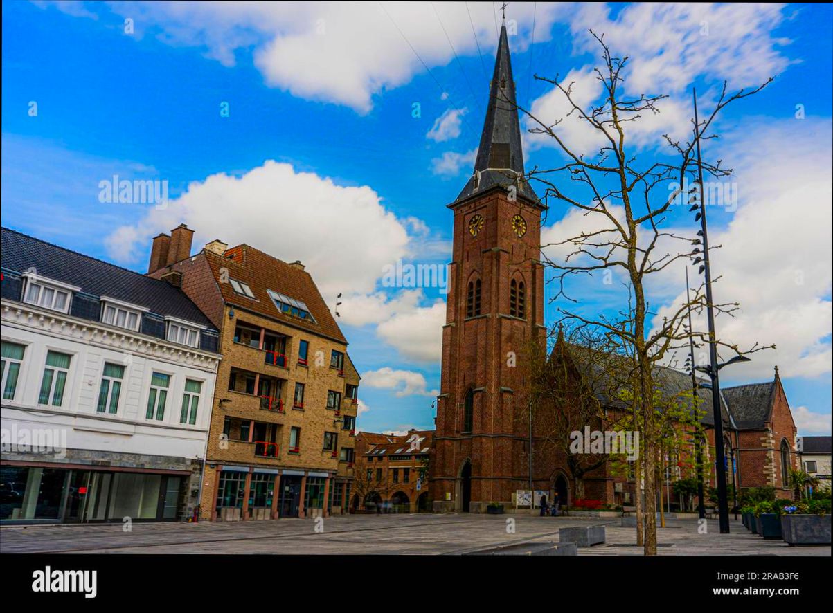 Pros and Cons of Living in Mouscron (Moeskroen) - 2