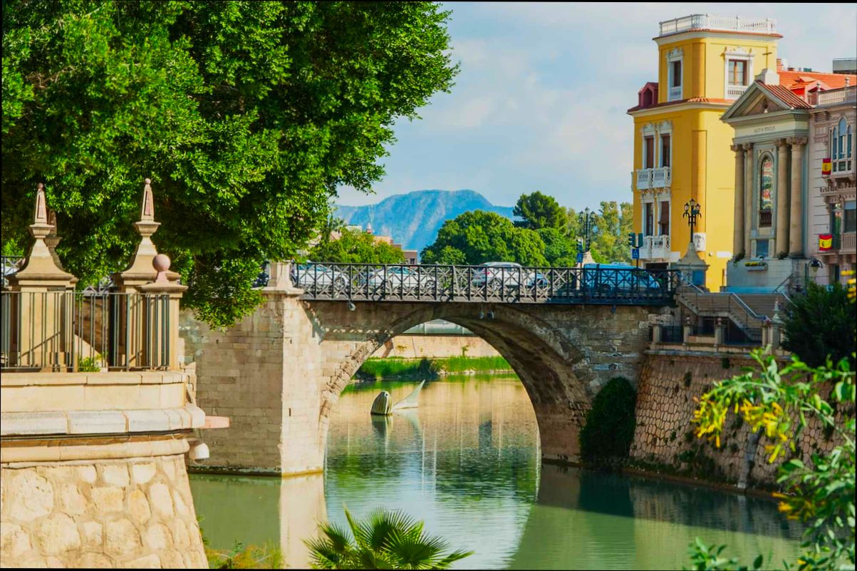 Pros and Cons of Living in Murcia - 5