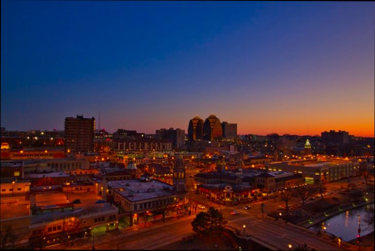 Pros and Cons of Living in Overland Park KS preview