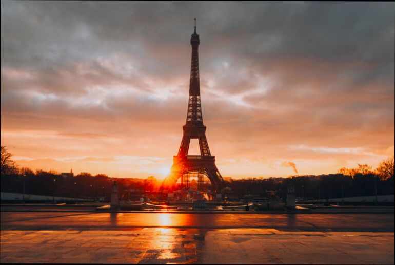 Pros and Cons of Living in Paris France as an Expat - 1