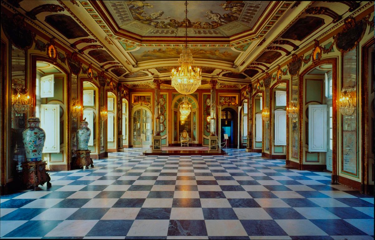 Pros and Cons of Living in Queluz preview