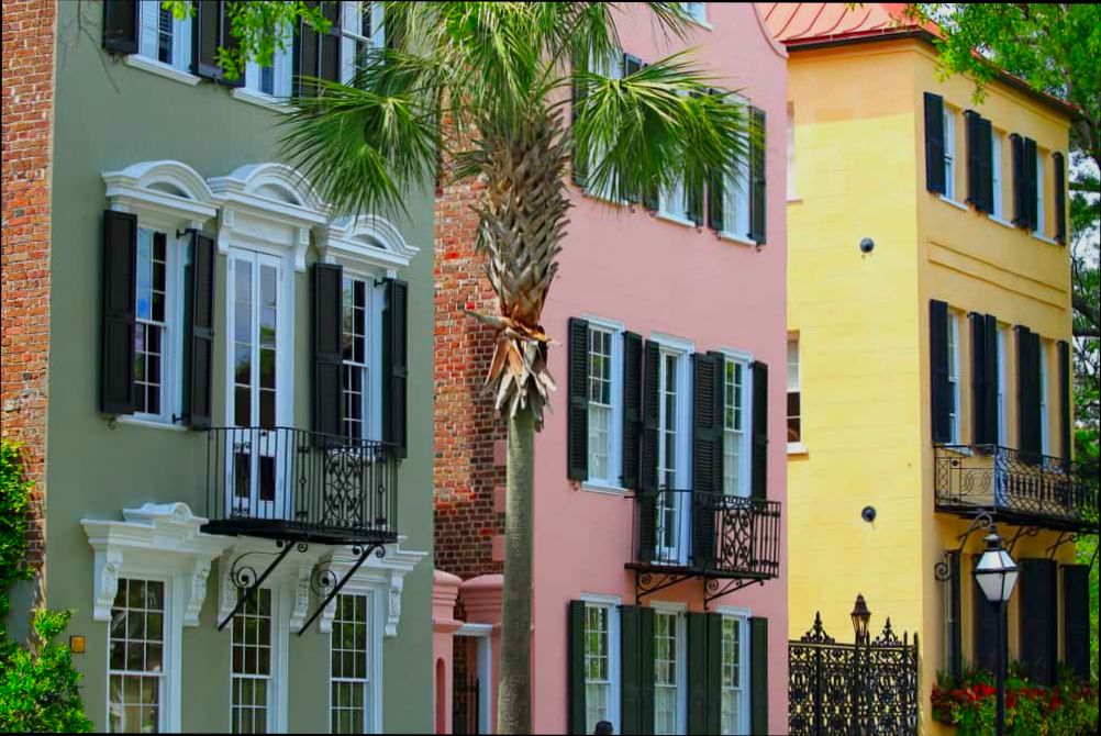 Pros and Cons of Living in Savannah GA preview
