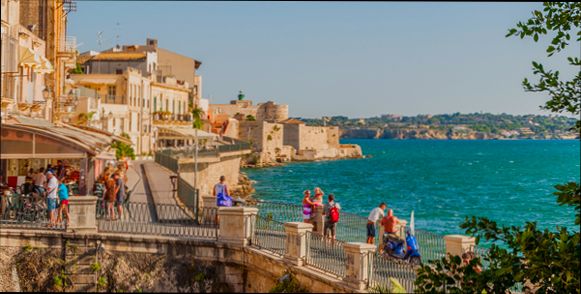 Pros and Cons of Living in Siracusa - 5