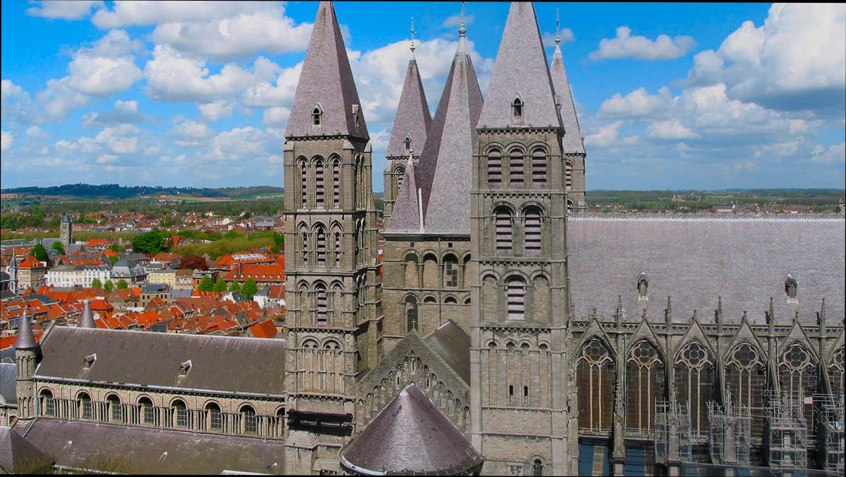 Pros and Cons of Living in Tournai (Doornik) - 0