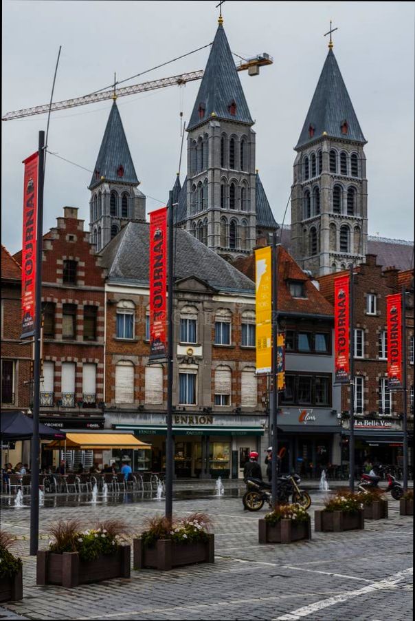 Pros and Cons of Living in Tournai (Doornik) - 5