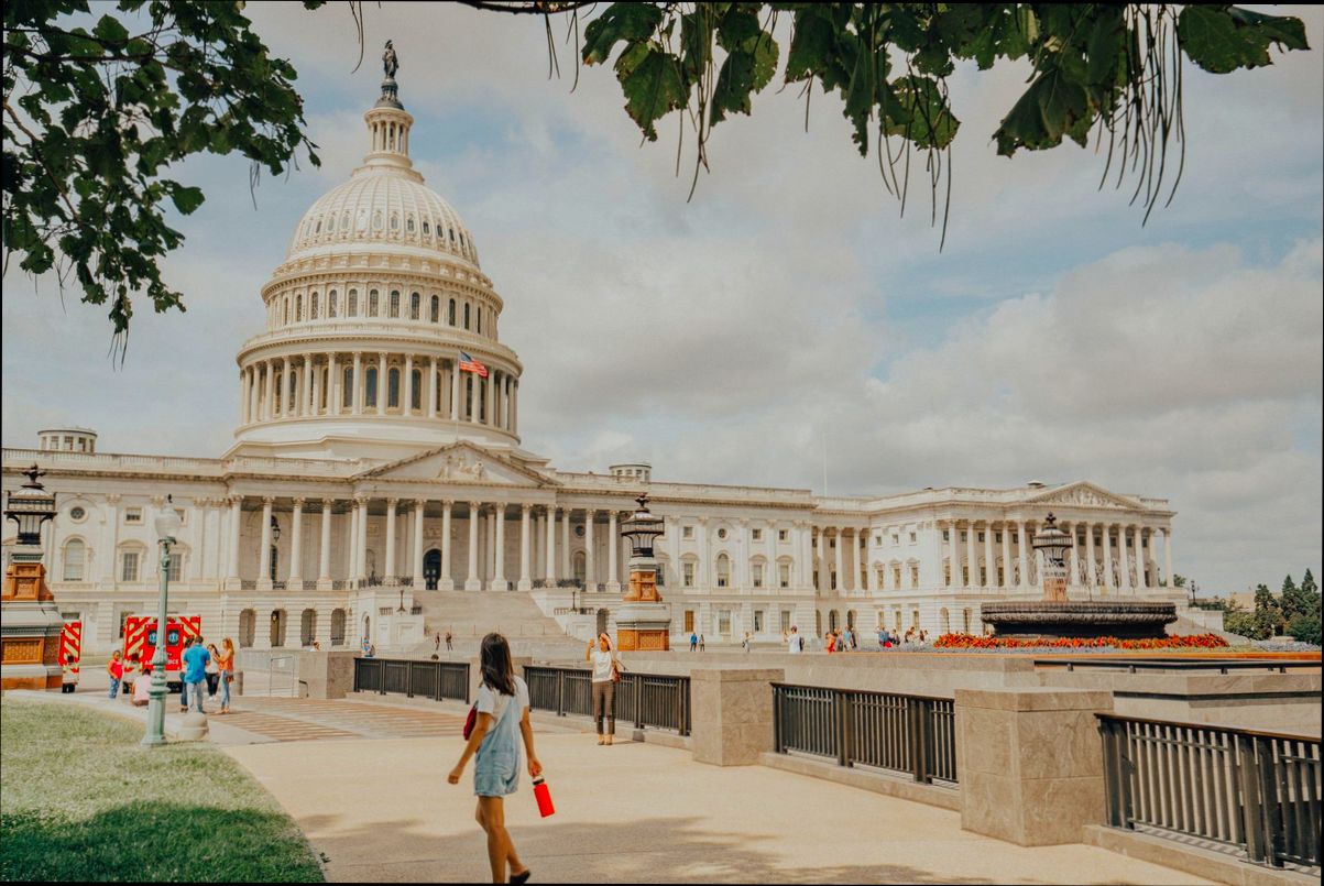 Pros and Cons of Living in Washington DC preview