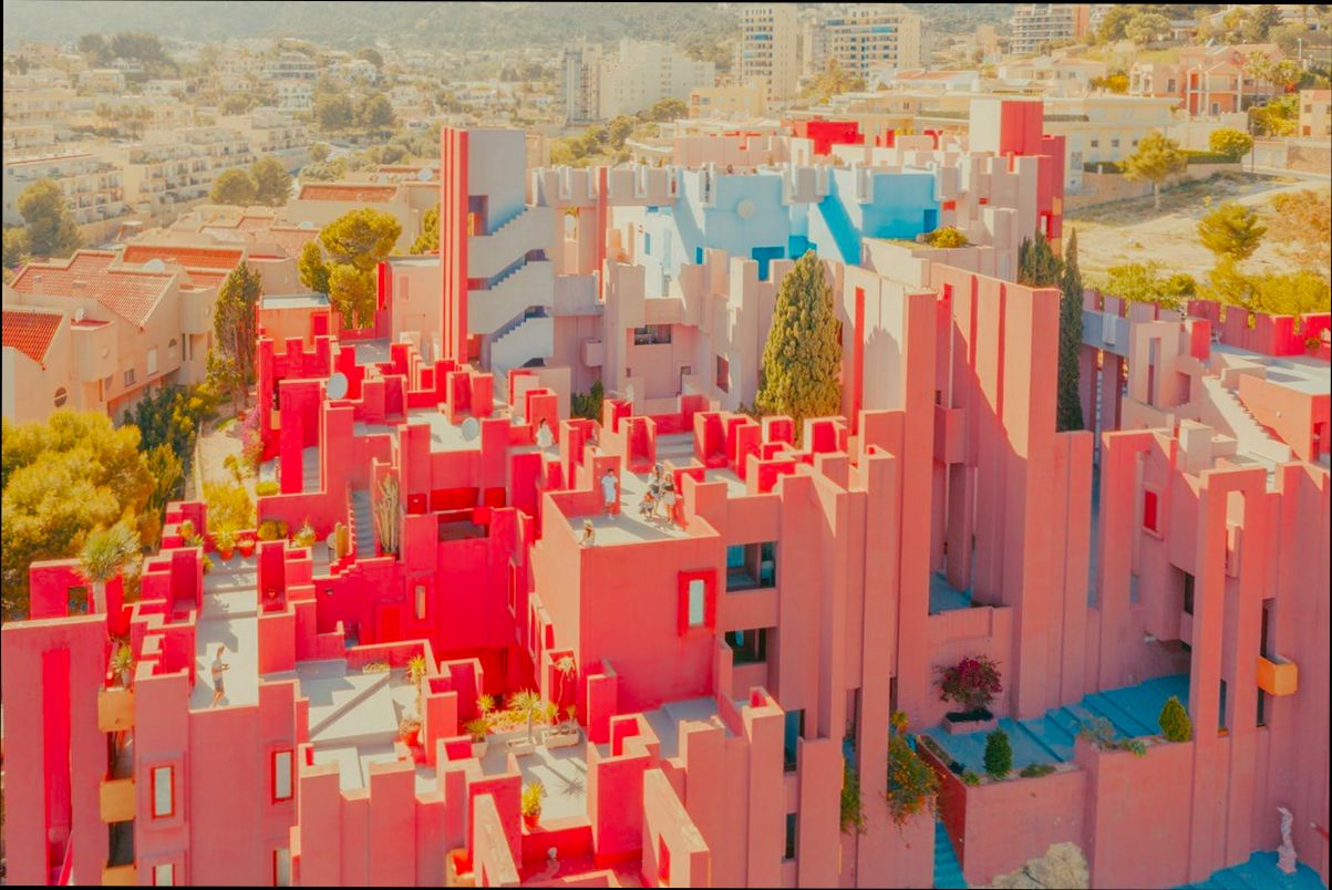 What are Community Fees in Spanish Apartment Complexes - 3