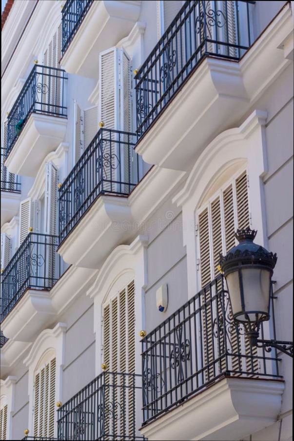 What are Community Fees in Spanish Apartment Complexes - 4