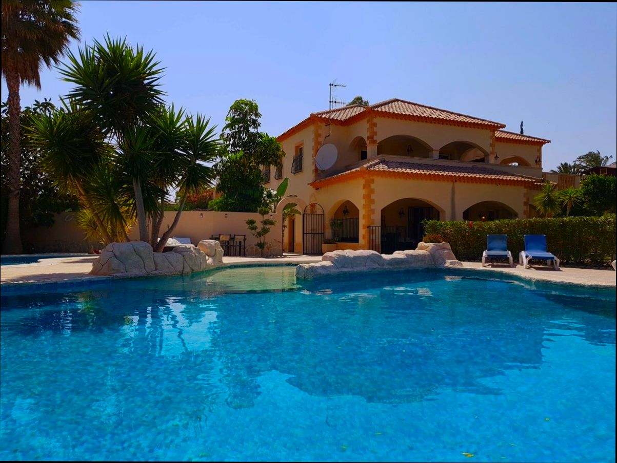 What Types of Properties are Available in Spain preview