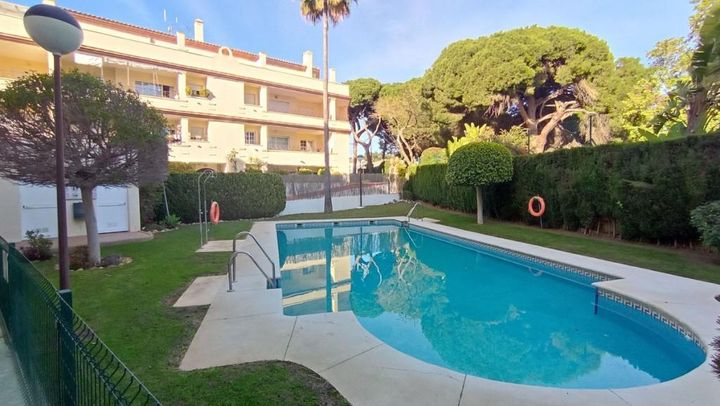 2 bedrooms apartment for sale in Elviria, Spain