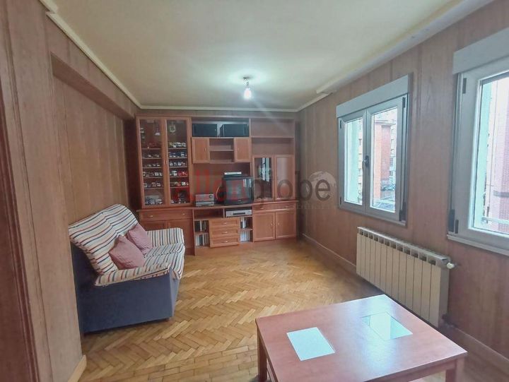 2 bedrooms apartment for sale in Oviedo, Spain