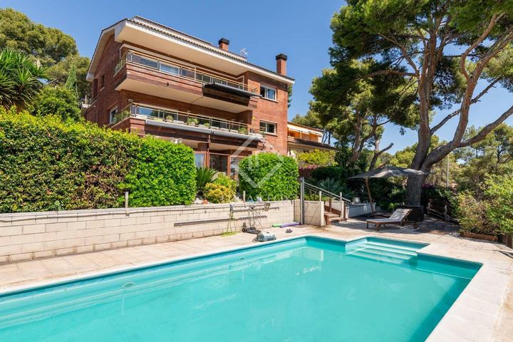 6 bedrooms house for sale in Castelldefels, Spain