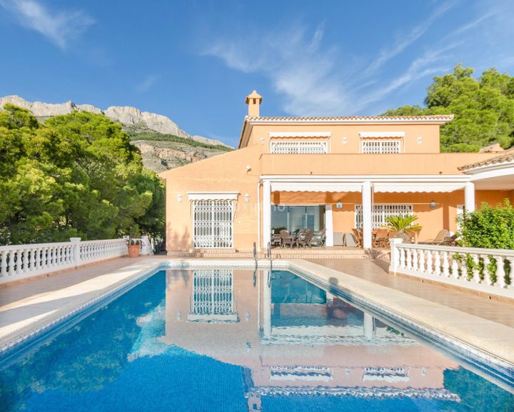 4 bedrooms house for rent in Altea, Spain