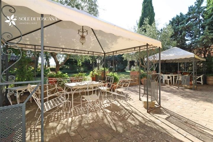 House for sale in Pienza, Italy