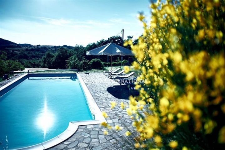 4 bedrooms house for sale in Tuoro sul Trasimeno, Italy